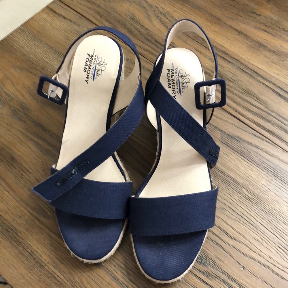 Life Stride sandals. Size 9